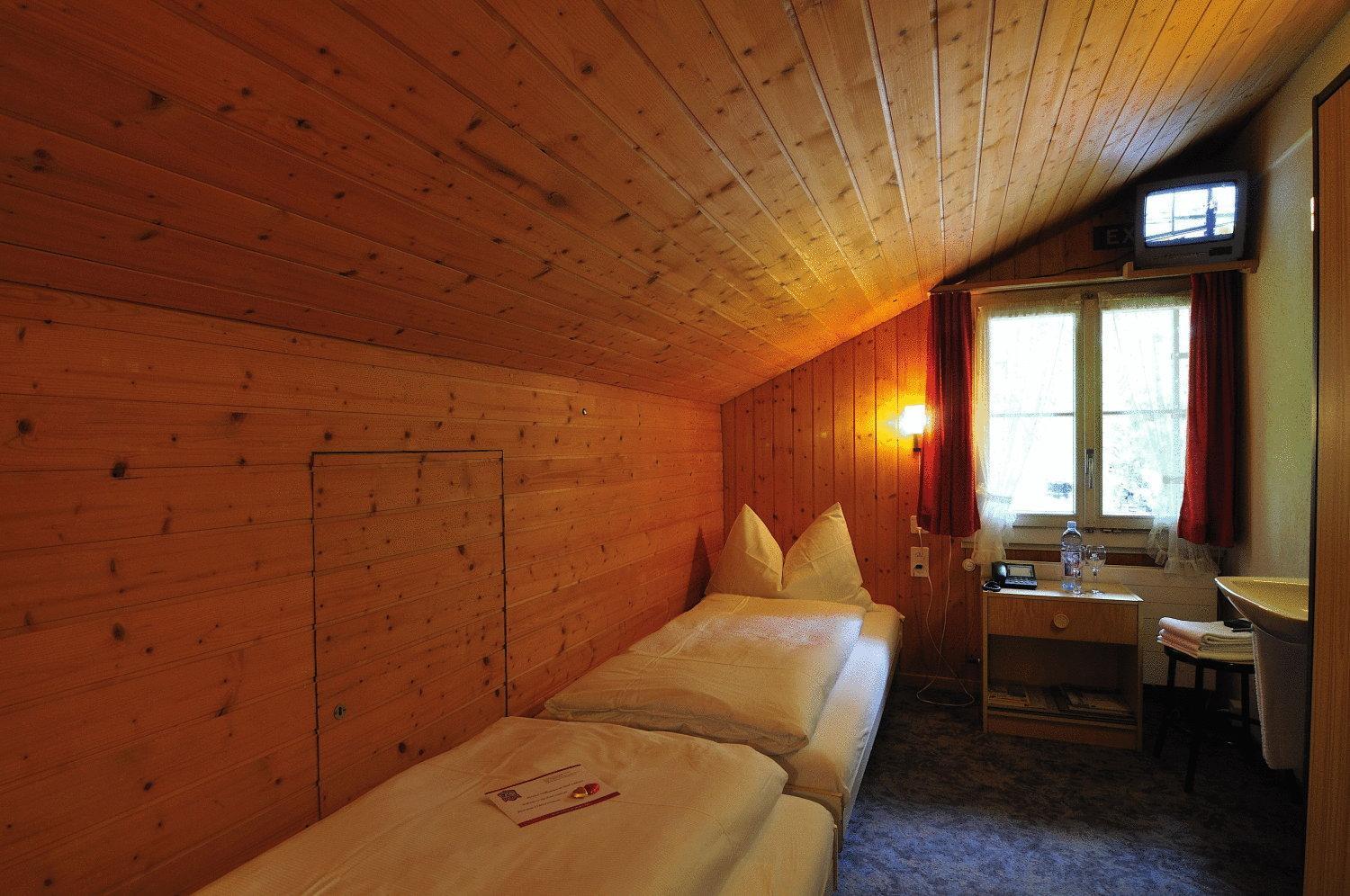 Hotel Schützen Lauterbrunnen Habitación foto